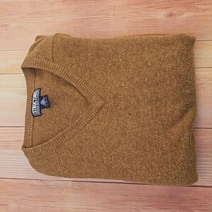 Vintage structure vneck